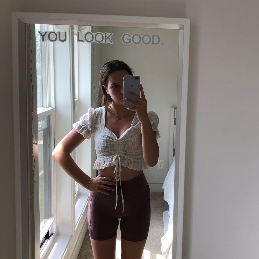like new white girly textured crop top